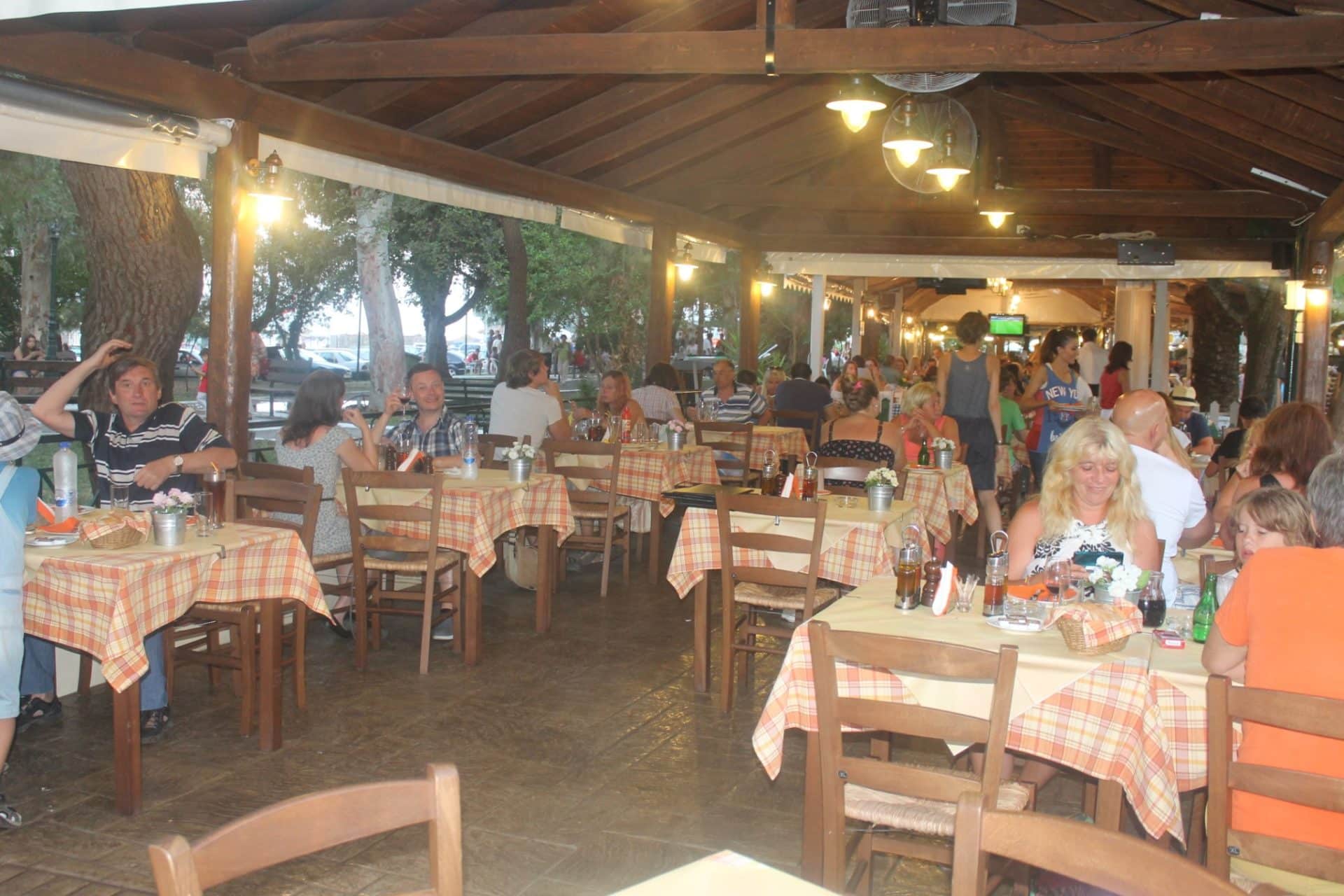 Laopetra Restaurant